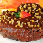 Ciasto czekoladowe z Cointreau, orzechami i skórką pomarańczową